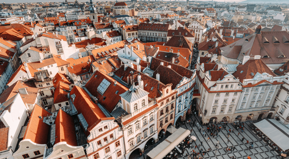 Spolubydlení v Praze se kvůli rostoucím nájmům a životním nákladům stává čím dál častější volbou.