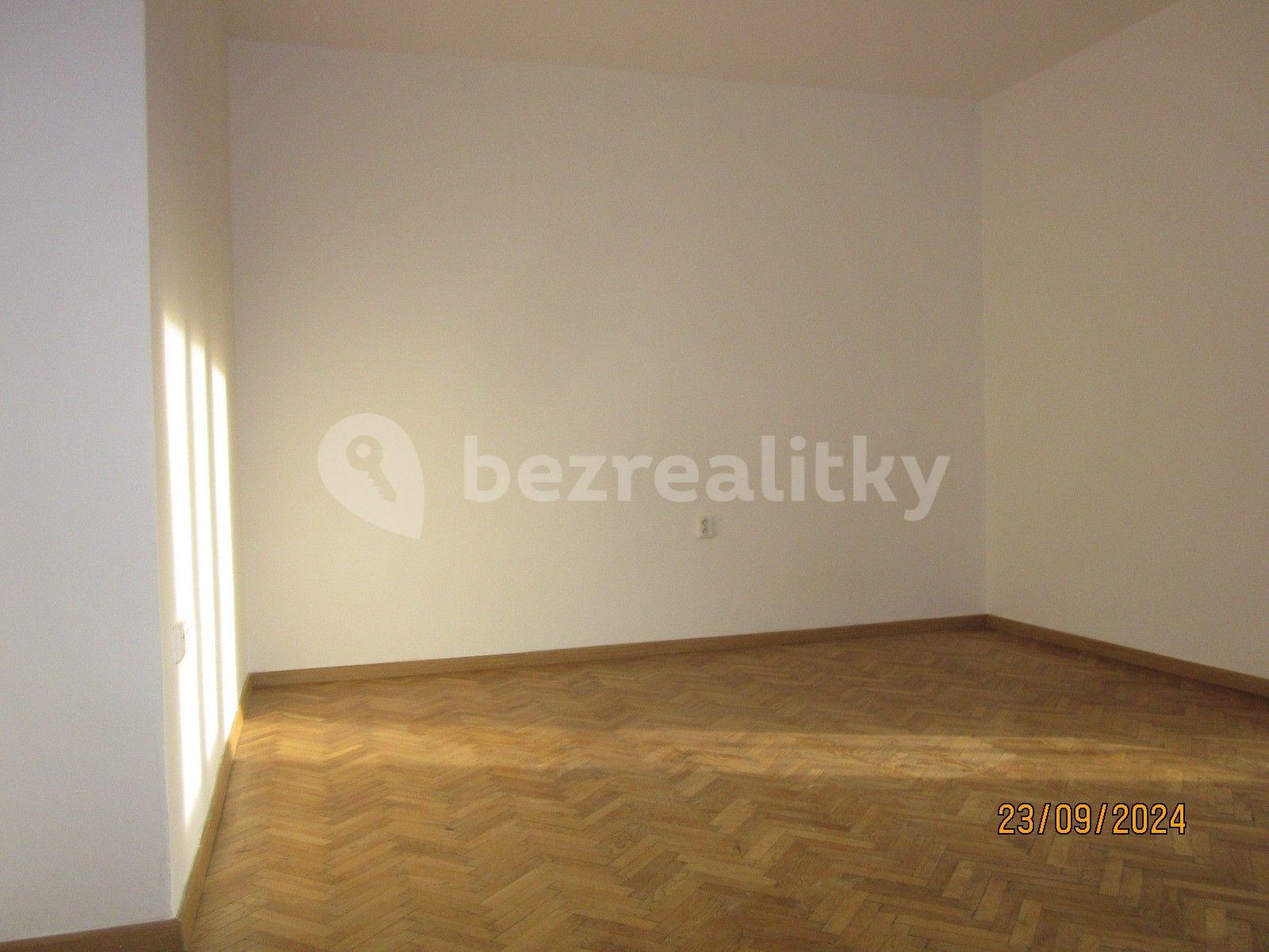 Pronájem bytu Garsoniéra 39 m², 5. května, Praha, Praha