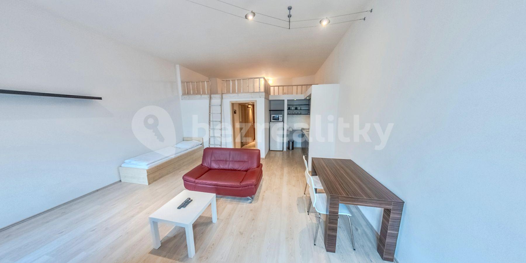 Pronájem bytu 1+kk 50 m², Špitálská, Hradec Králové, Královéhradecký kraj