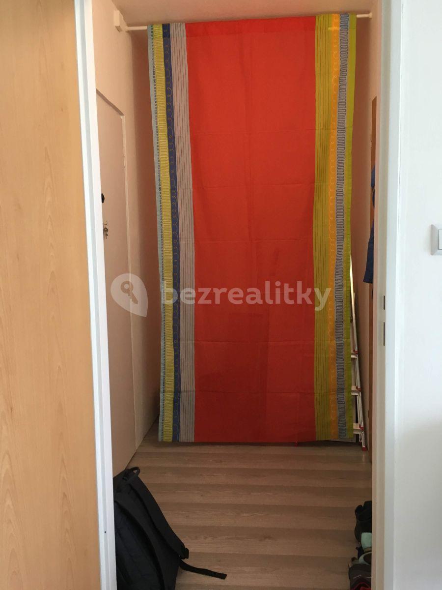 Pronájem bytu 1+kk 35 m², Milevská, Praha, Praha