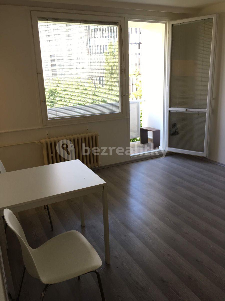 Pronájem bytu 1+kk 35 m², Milevská, Praha, Praha