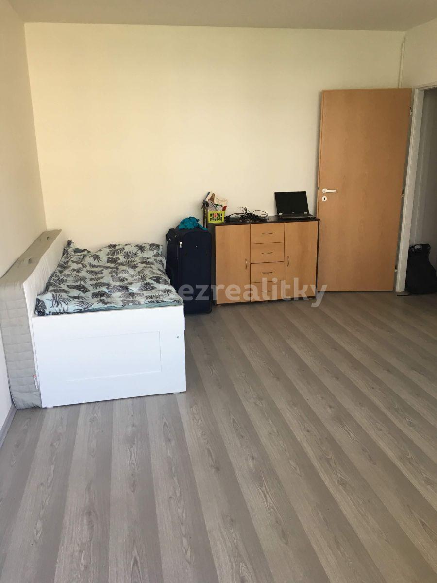 Pronájem bytu 1+kk 35 m², Milevská, Praha, Praha