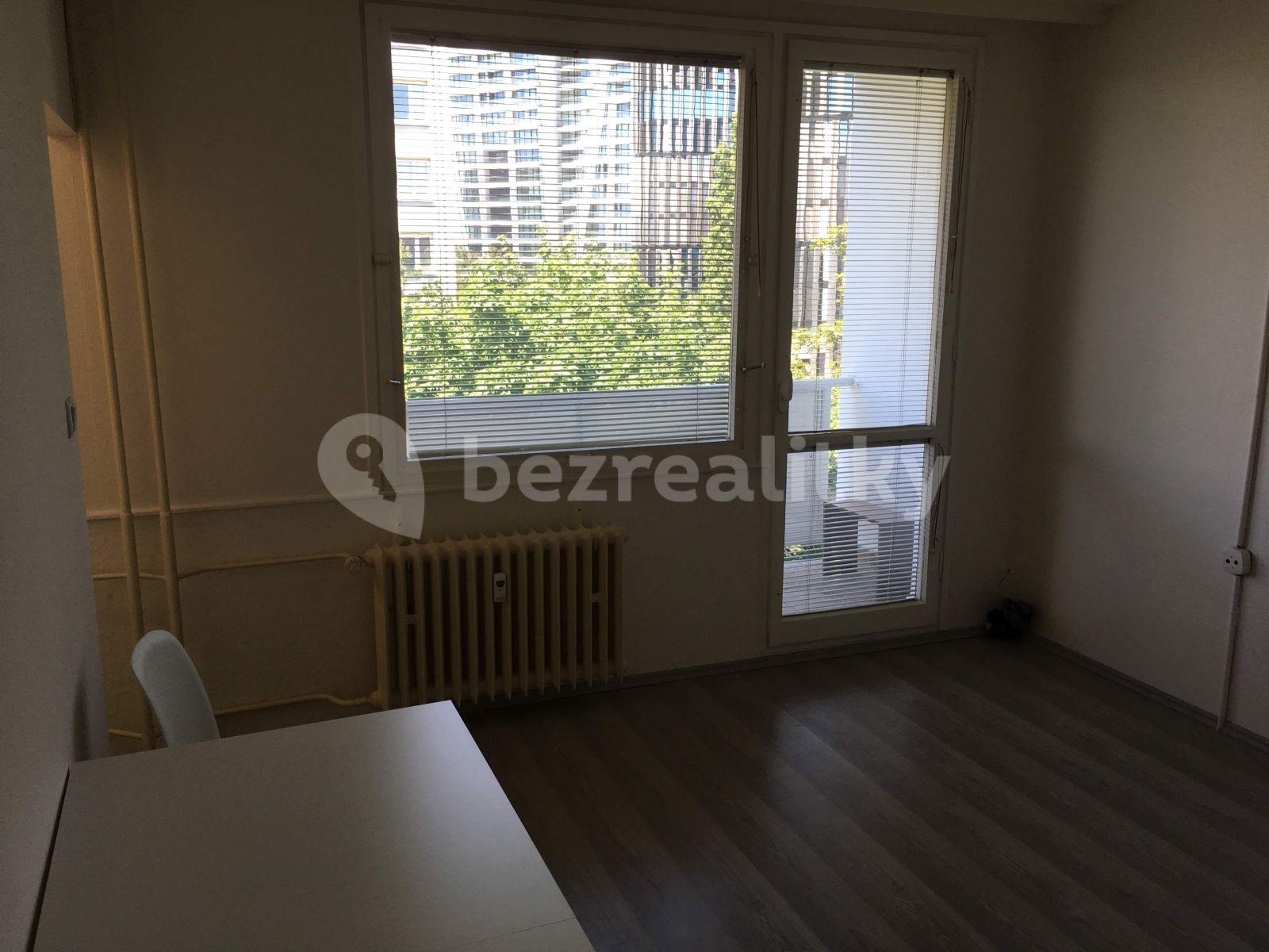 Pronájem bytu 1+kk 35 m², Milevská, Praha, Praha