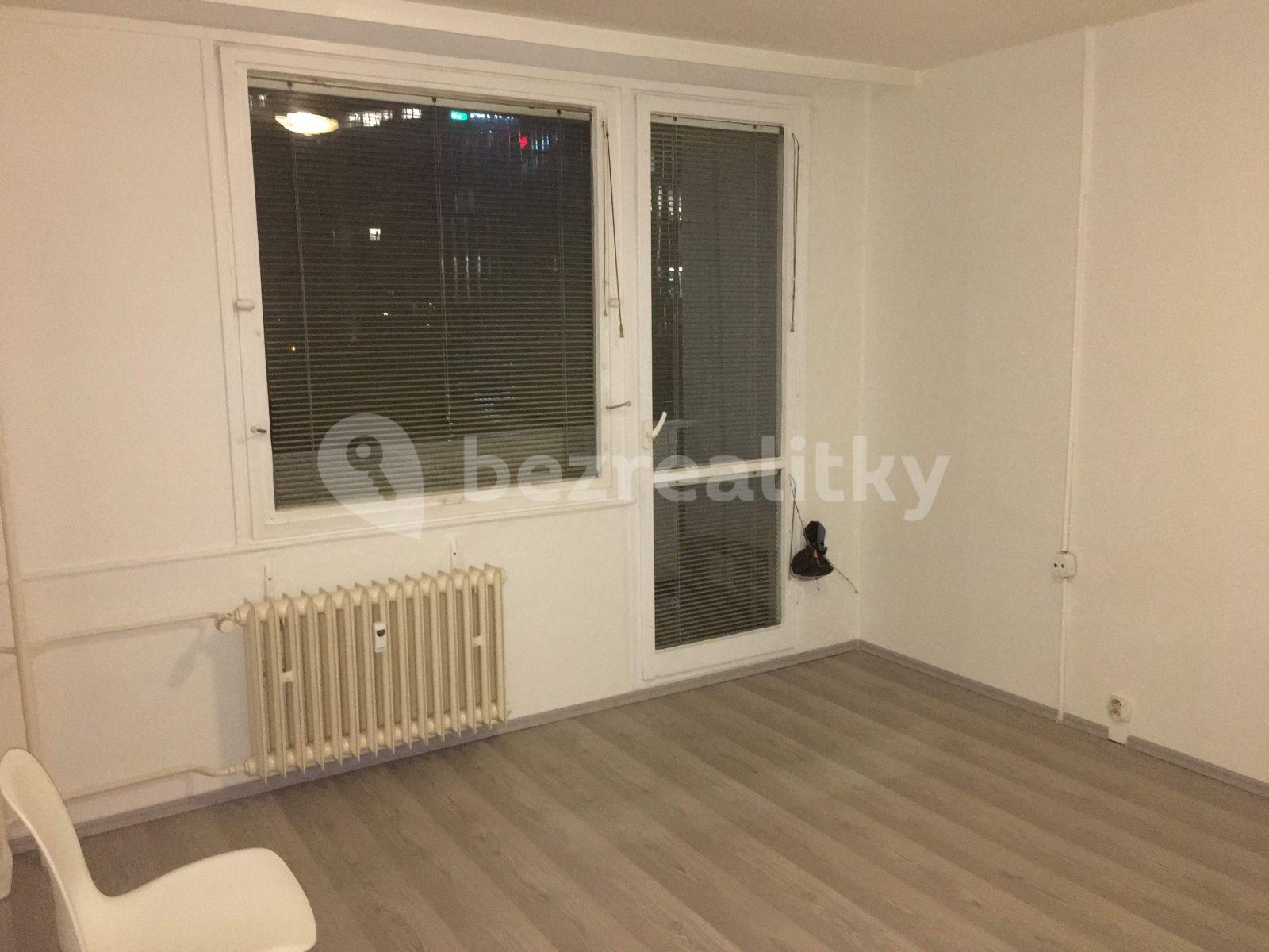 Pronájem bytu 1+kk 35 m², Milevská, Praha, Praha