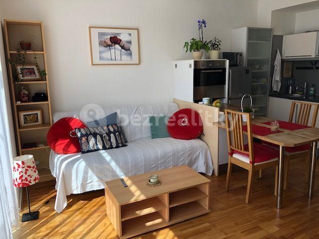 Pronájem bytu 2+kk 58 m², K Lesu, Praha, Praha