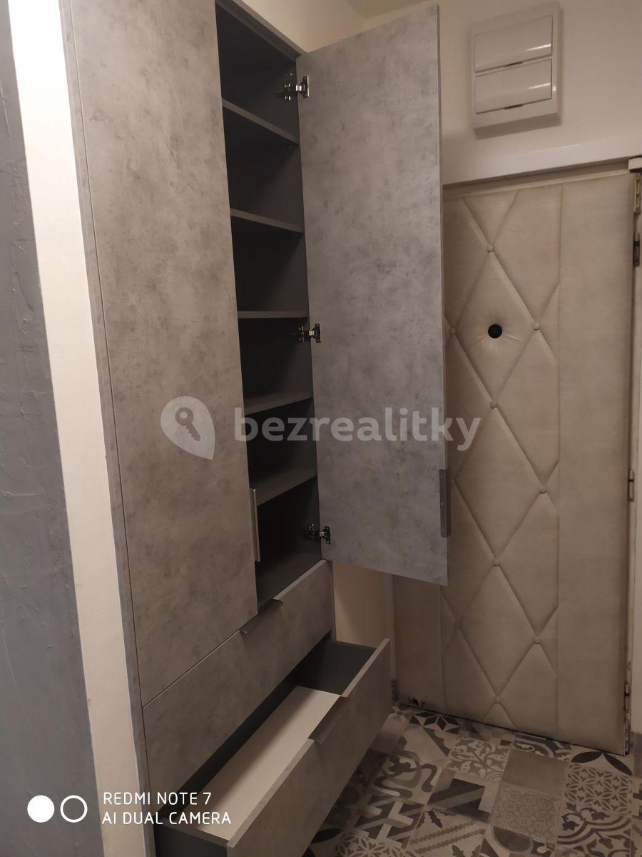 Pronájem bytu 3+kk 74 m², Na okraji, Praha, Praha