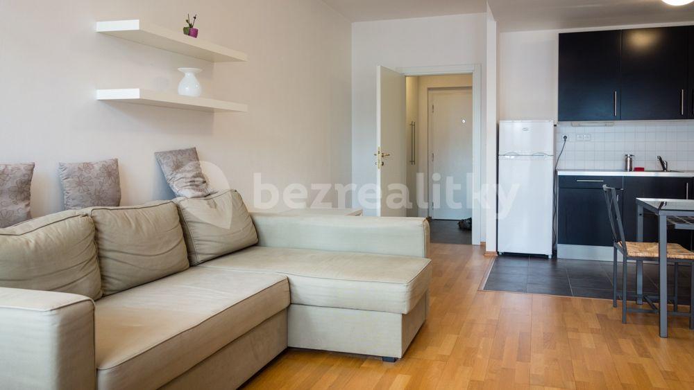 Pronájem bytu Garsoniéra 41 m², Heinemannova, Praha, Praha