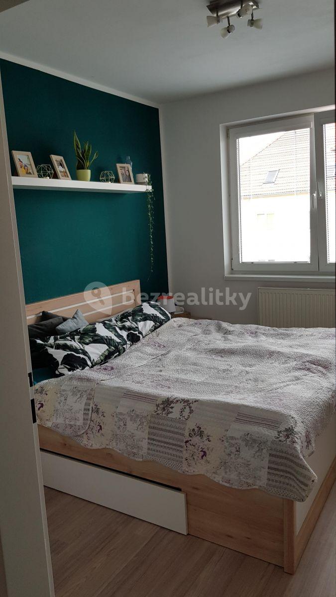 Pronájem bytu 2+1 62 m², Gen. Peřiny, Hustopeče, Jihomoravský kraj