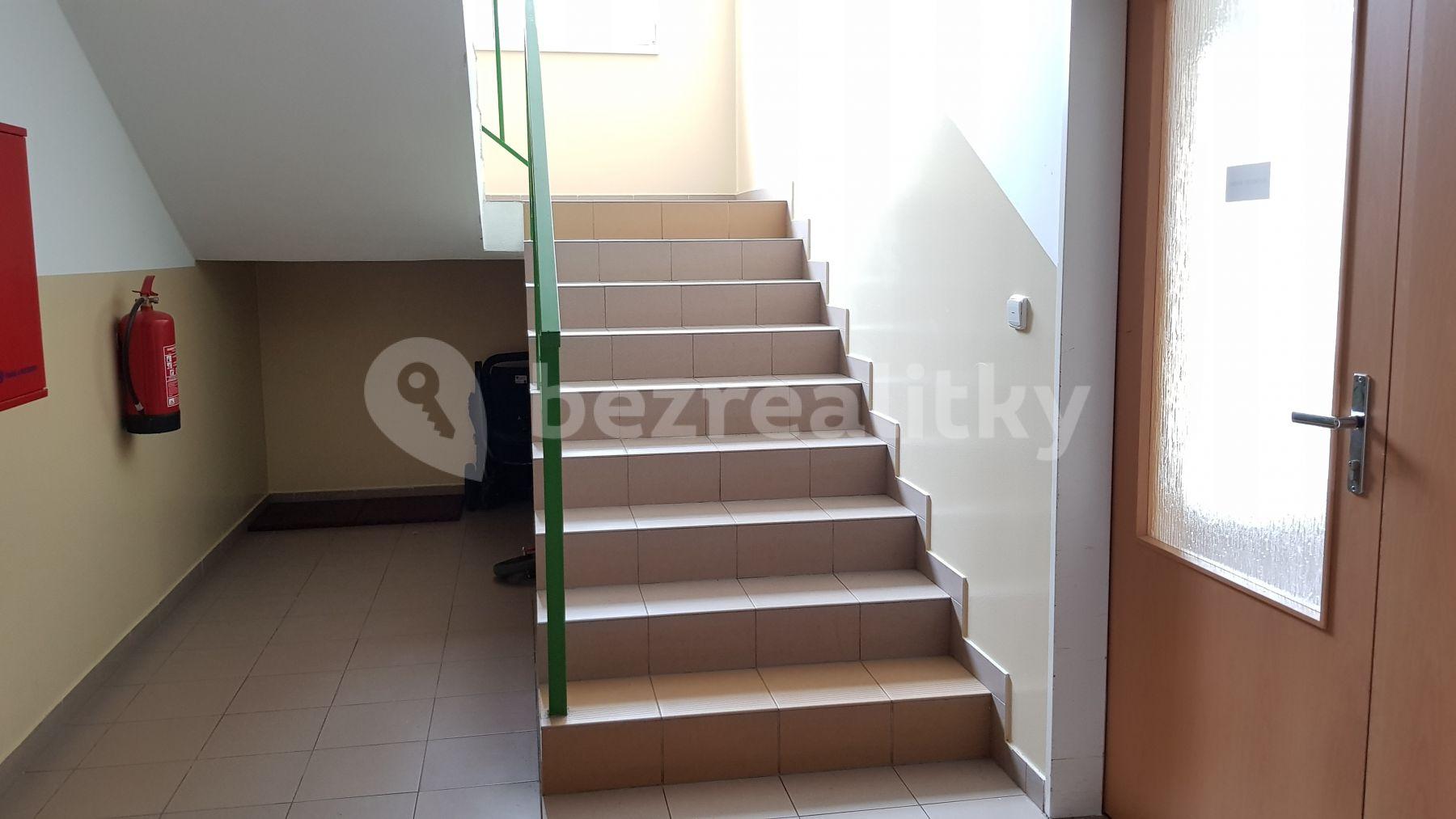 Pronájem bytu 2+1 62 m², Gen. Peřiny, Hustopeče, Jihomoravský kraj