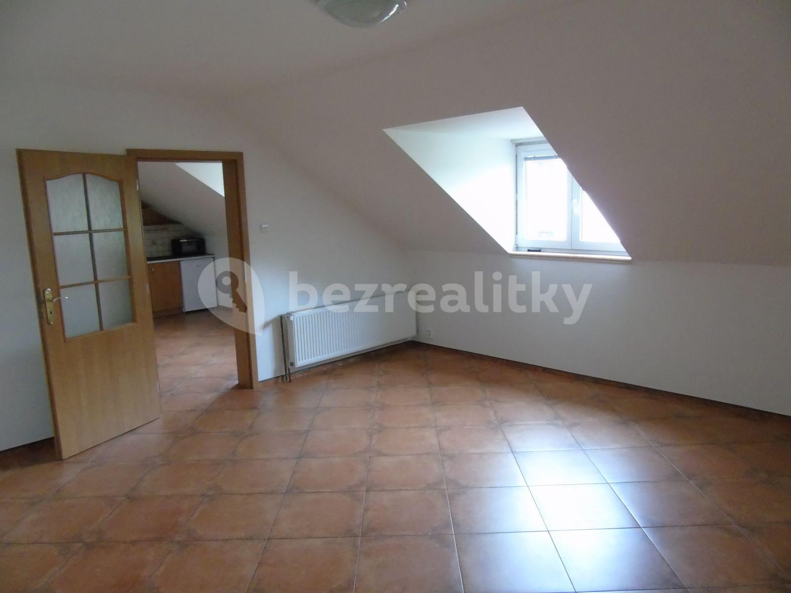 Pronájem bytu 1+1 48 m², Gutova, Praha, Praha