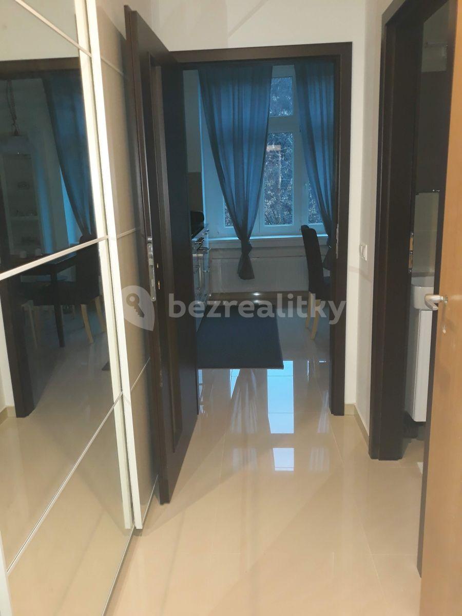 Pronájem bytu 2+kk 54 m², Nuselská, Praha, Praha