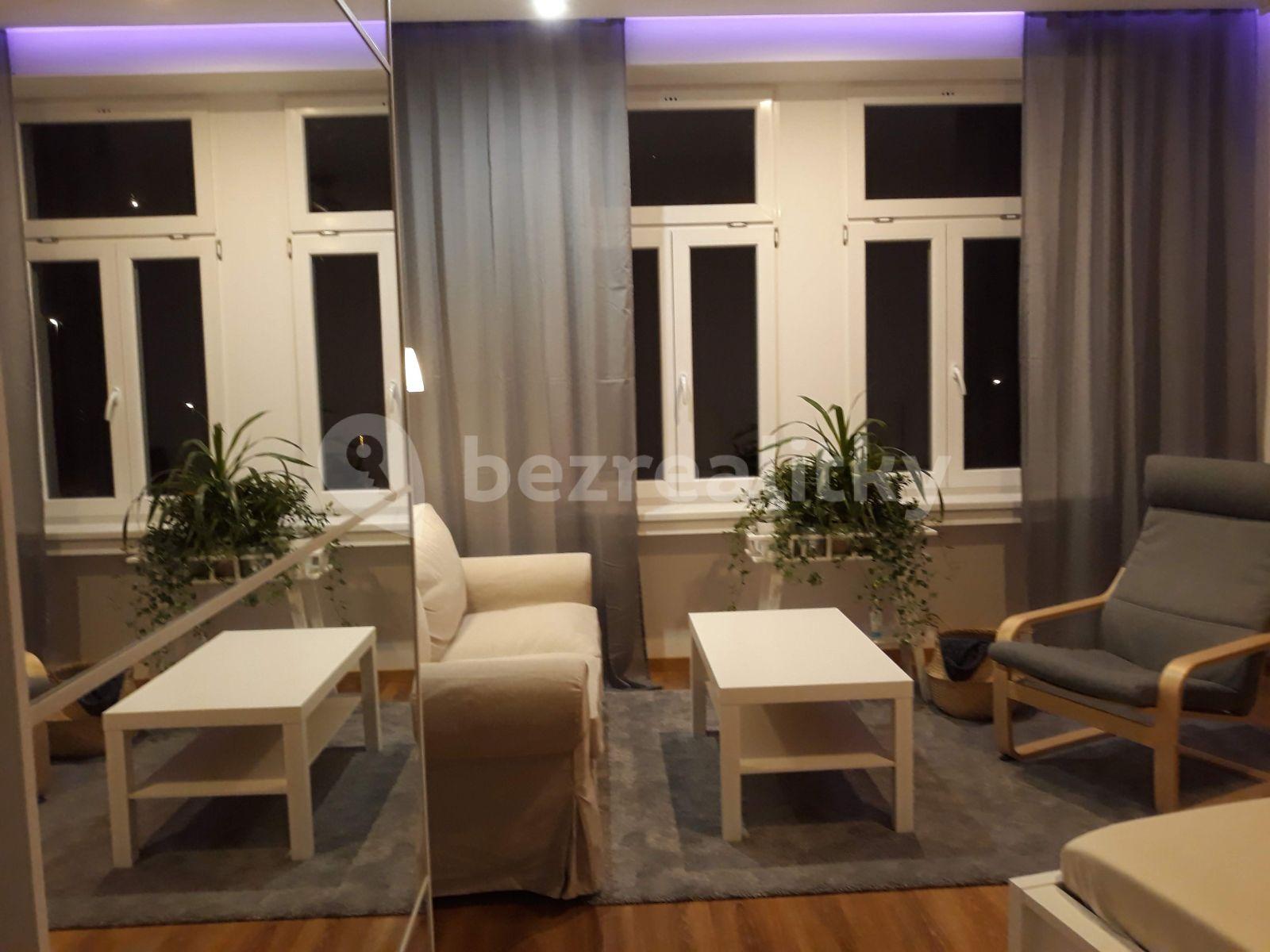 Pronájem bytu 2+kk 54 m², Nuselská, Praha, Praha