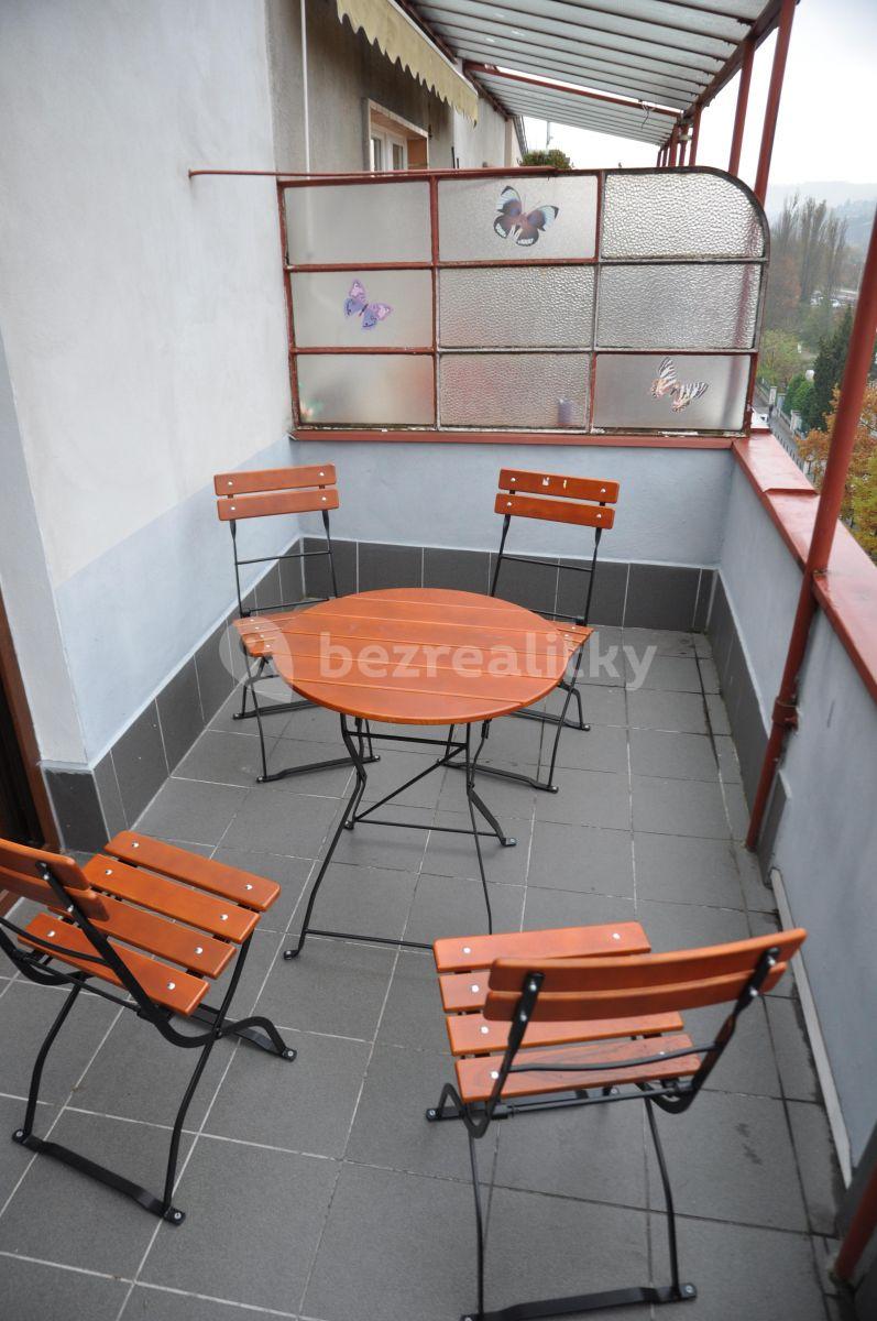 Pronájem bytu Garsoniéra 38 m², Podolská, Praha, Praha