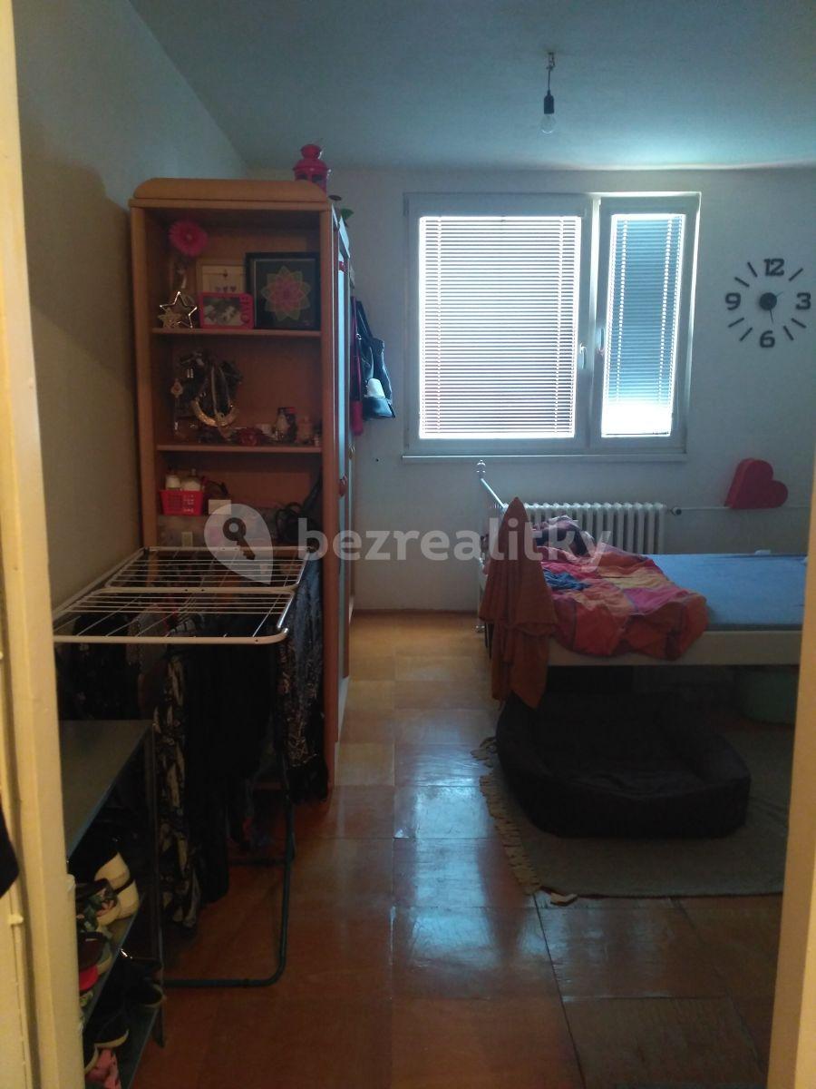 Pronájem bytu Garsoniéra 25 m², Vítězslava Nezvala, Frýdek-Místek, Moravskoslezský kraj