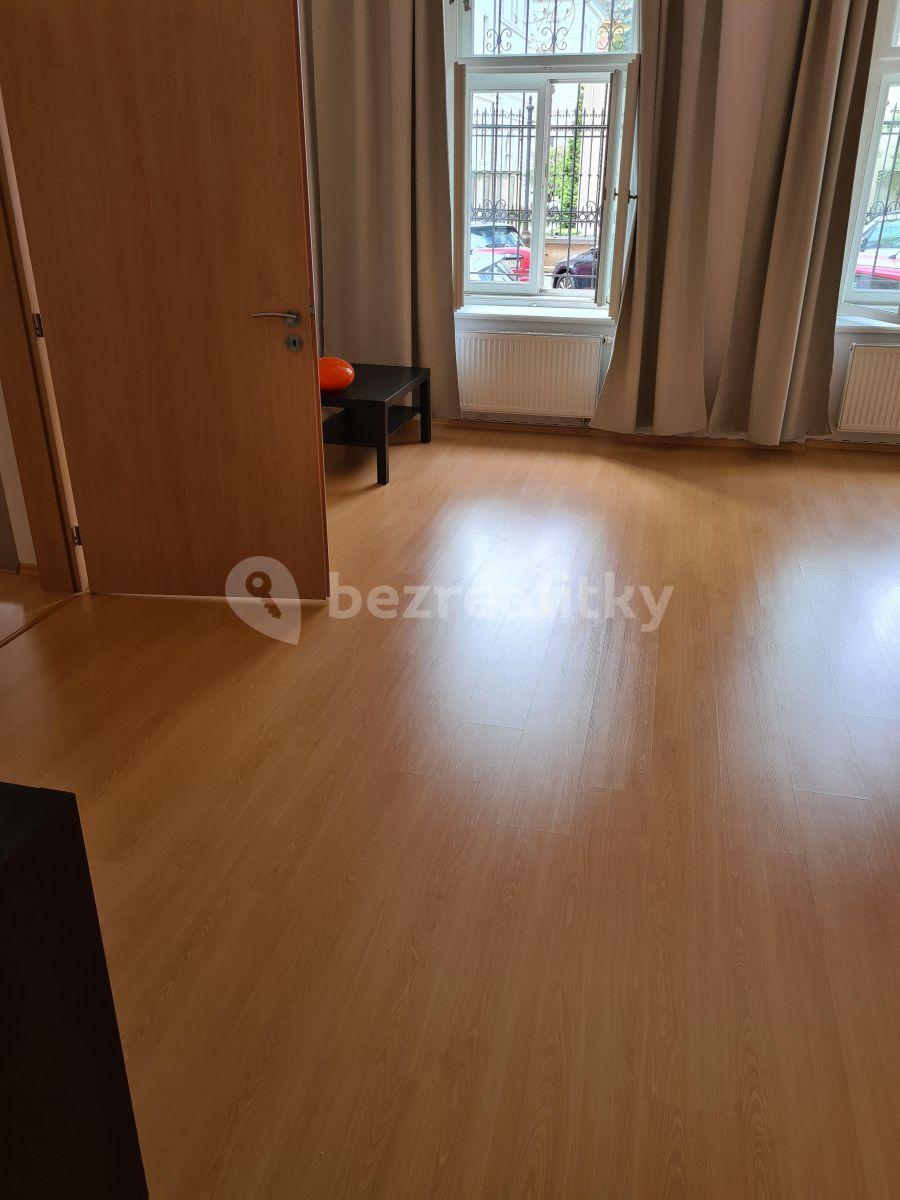 Pronájem bytu 2+1 85 m², Petřínská, Praha, Praha