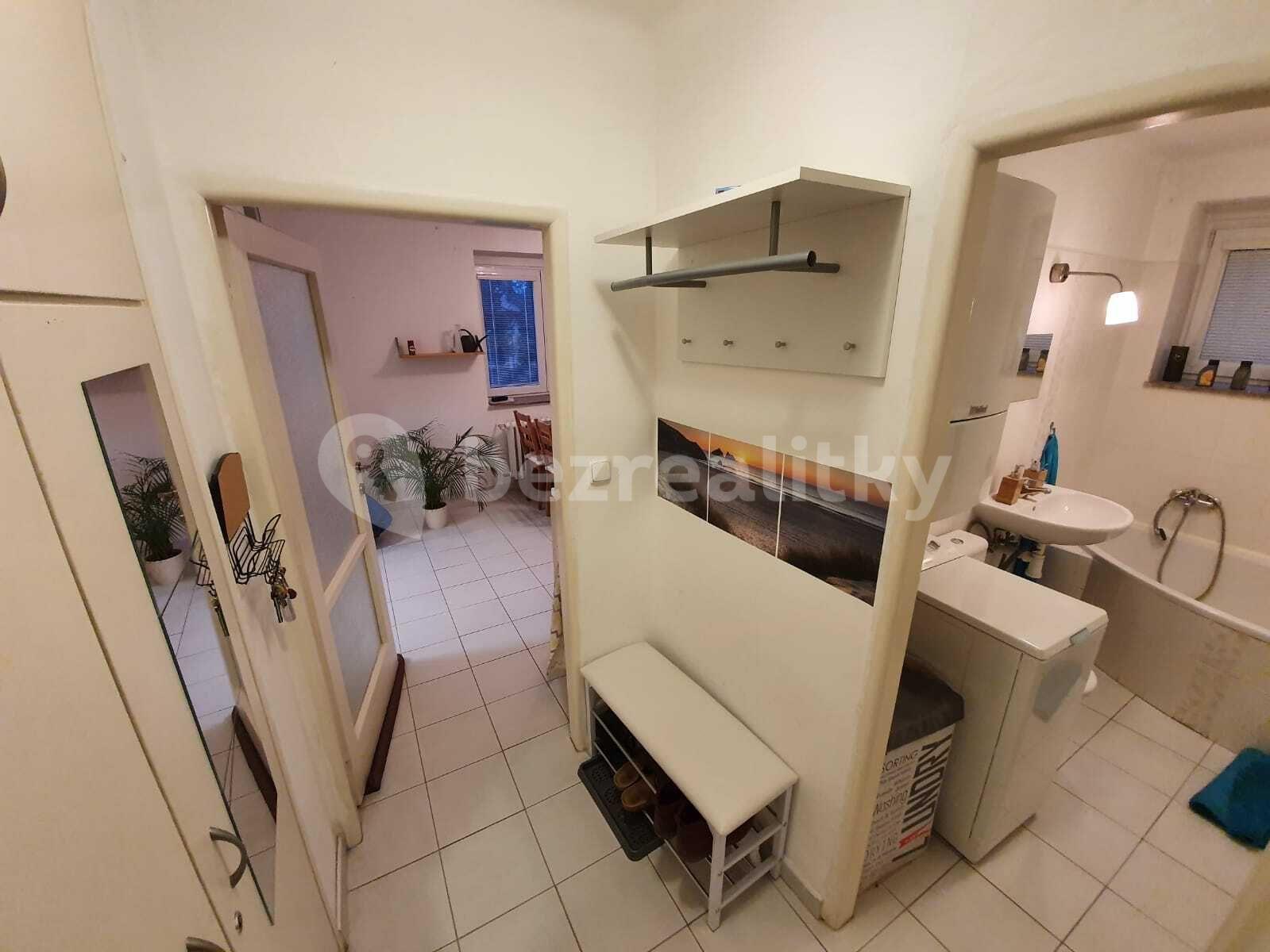 Pronájem bytu 2+1 50 m², Vostrovská, Praha, Praha