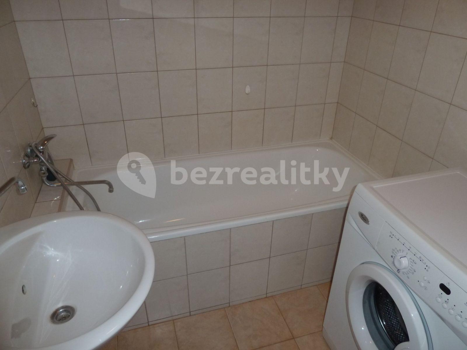 Pronájem bytu 3+1 75 m², Štětínská, Praha, Praha