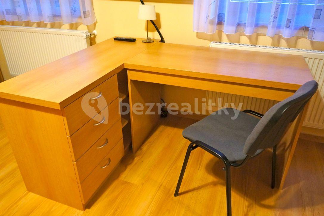 Pronájem bytu 1+kk 35 m², Průběžná, Jesenice, Středočeský kraj