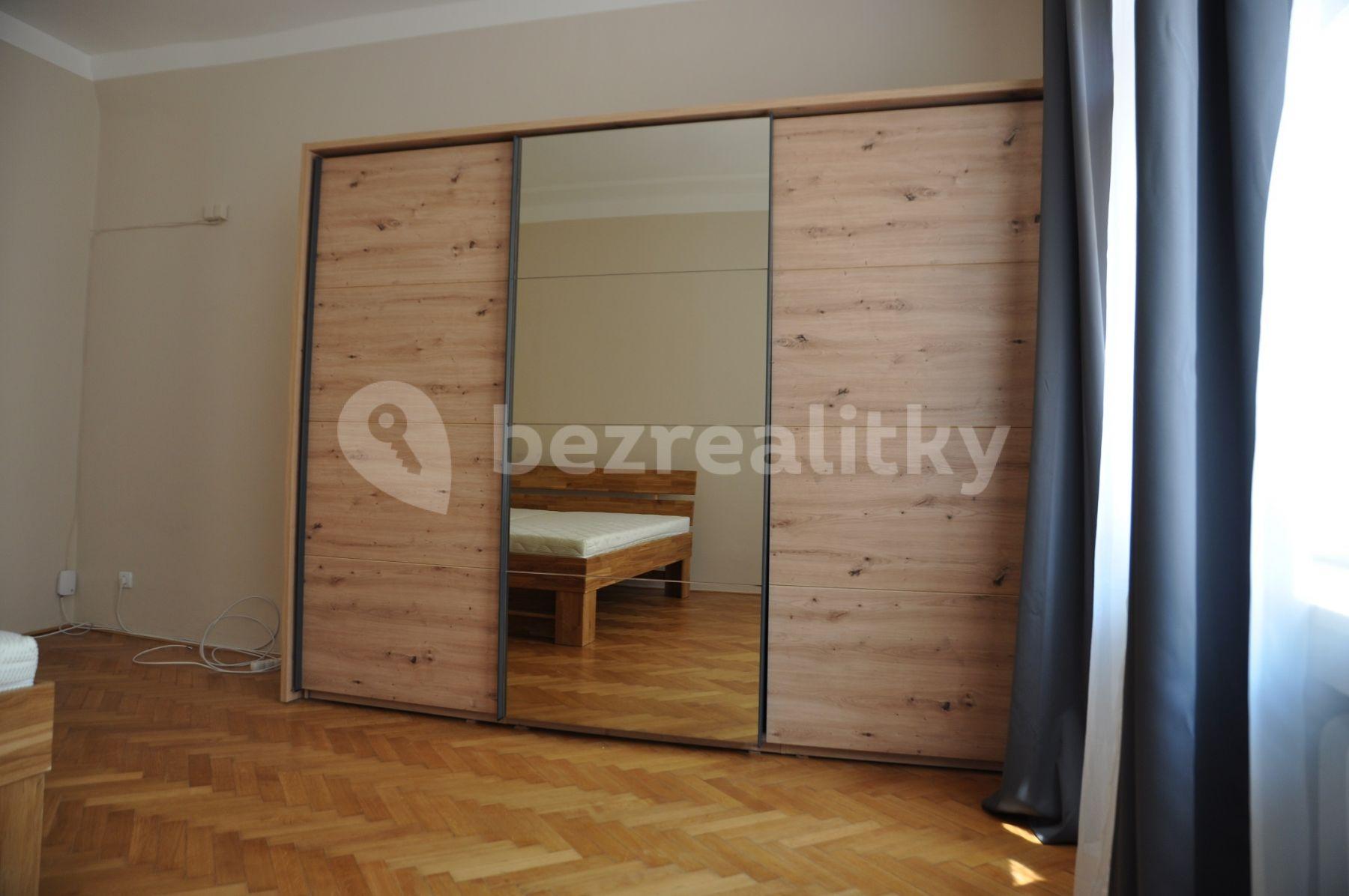 Pronájem bytu 2+kk 68 m², Školská, Praha, Praha