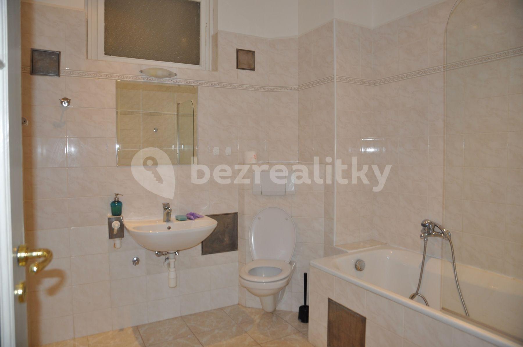 Pronájem bytu 2+kk 68 m², Školská, Praha, Praha