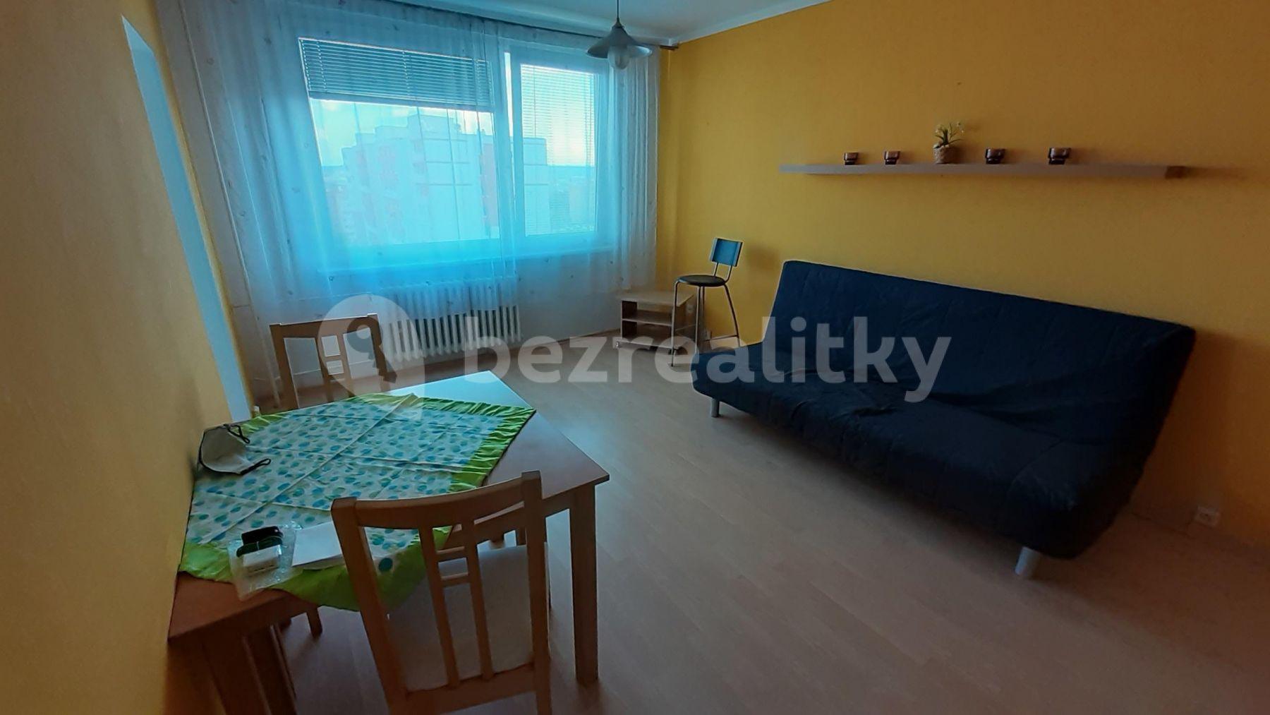 Pronájem bytu 1+kk 30 m², Mazurská, Praha, Praha