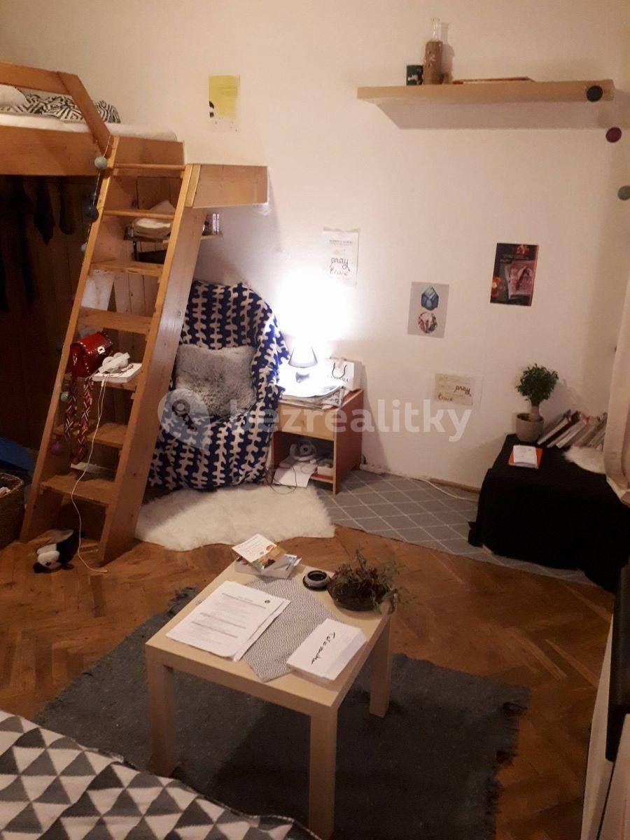 Pronájem bytu 1+kk 26 m², Kolbenova, Praha, Praha