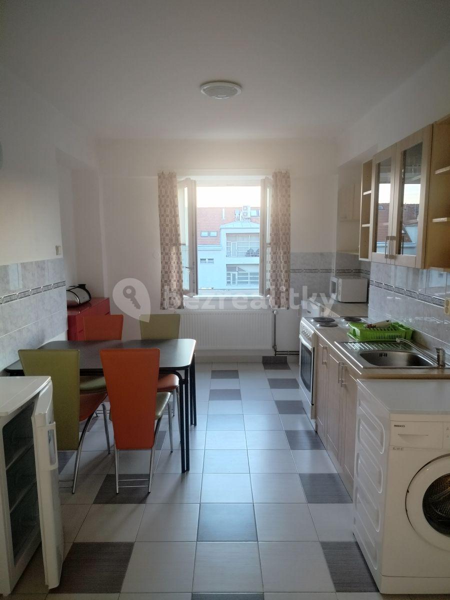 Pronájem bytu 2+1 60 m², Amurská, Praha, Praha