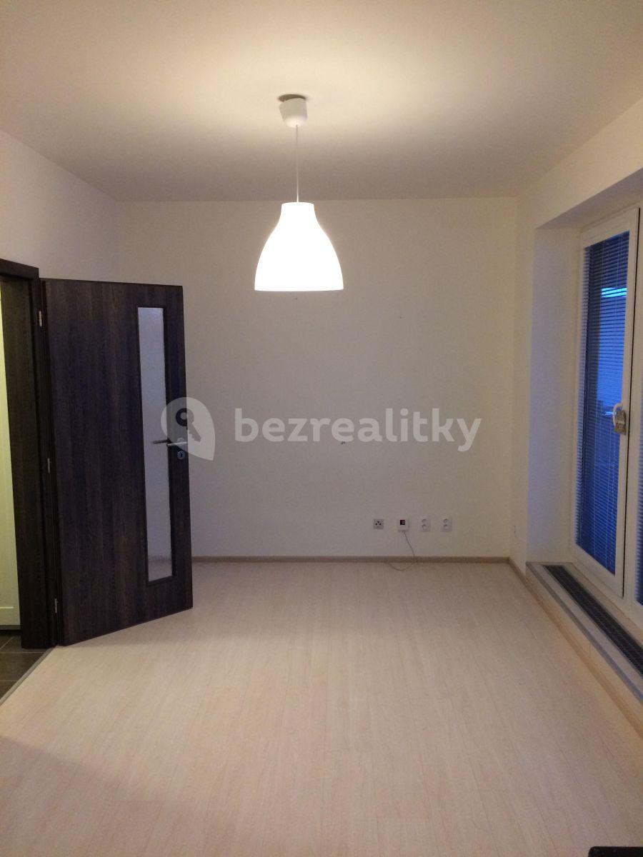 Pronájem bytu Garsoniéra 42 m², Frýdecká, Praha, Praha