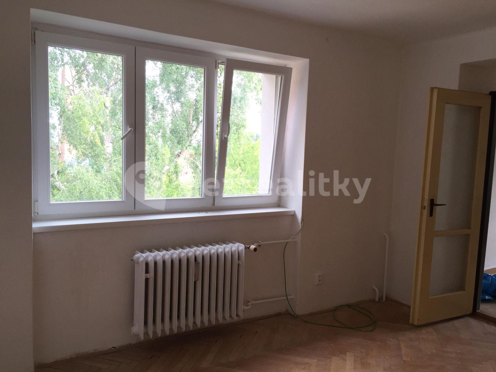 Pronájem bytu 2+1 58 m², Unhošťská, Kladno, Středočeský kraj