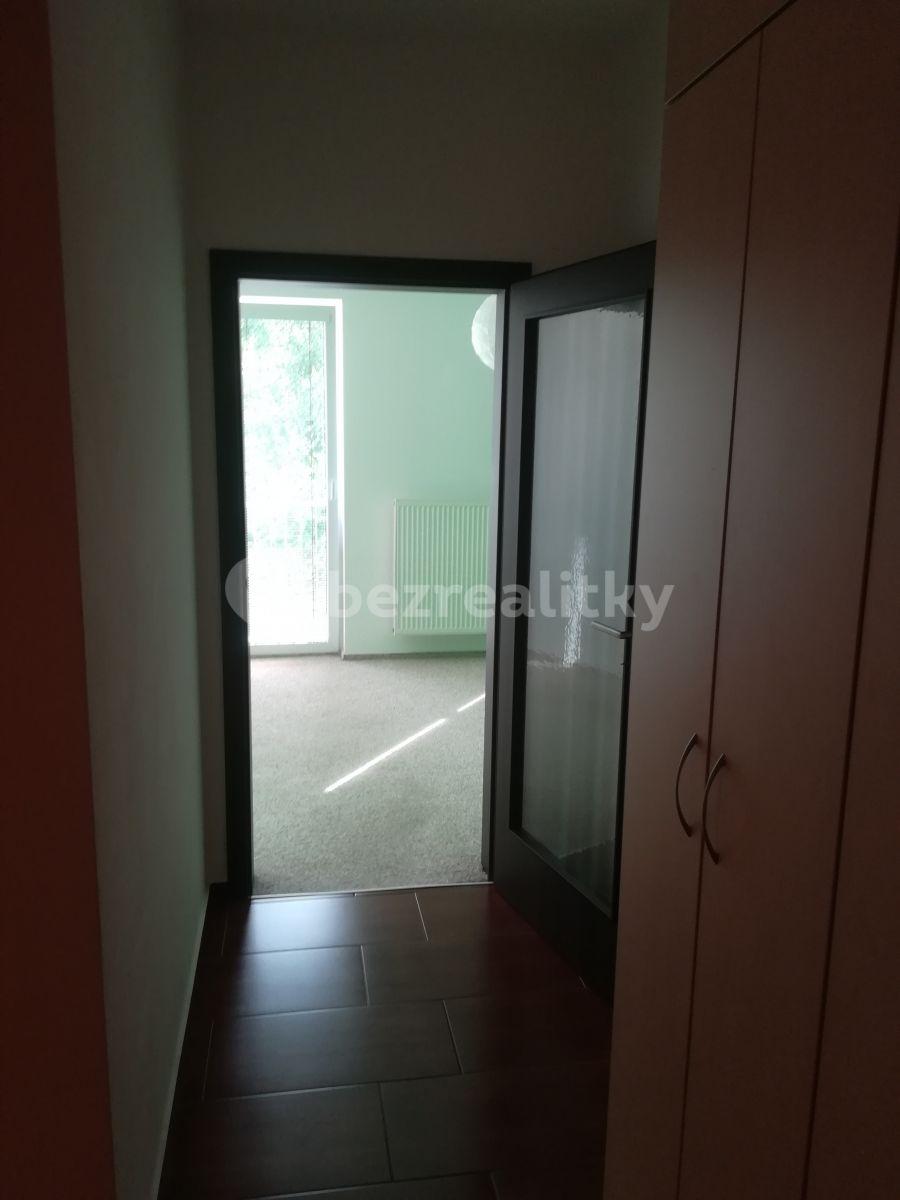 Pronájem bytu 2+kk 60 m², nám. 1. máje, Chotěšov, Plzeňský kraj