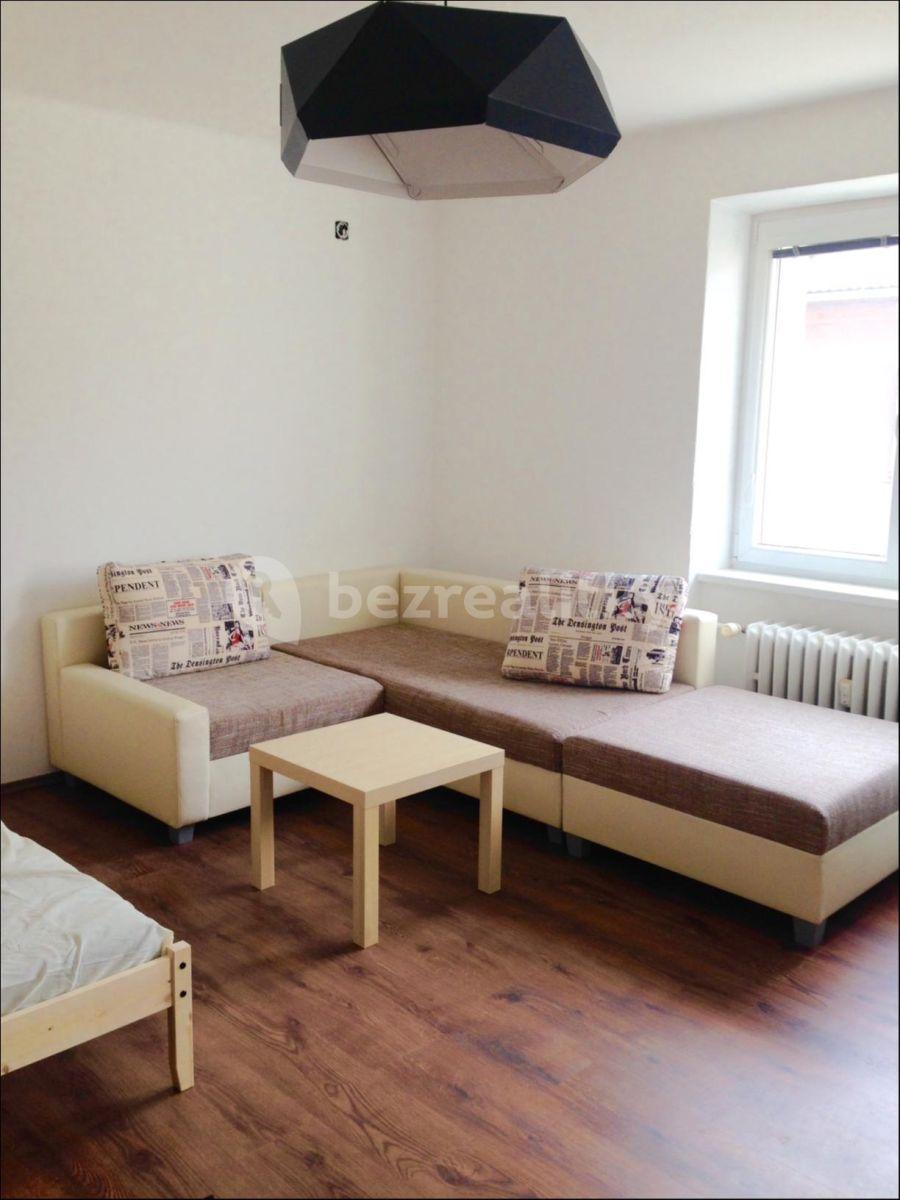 Pronájem bytu 1+kk 27 m², Pionýrů, Ústí nad Labem, Ústecký kraj