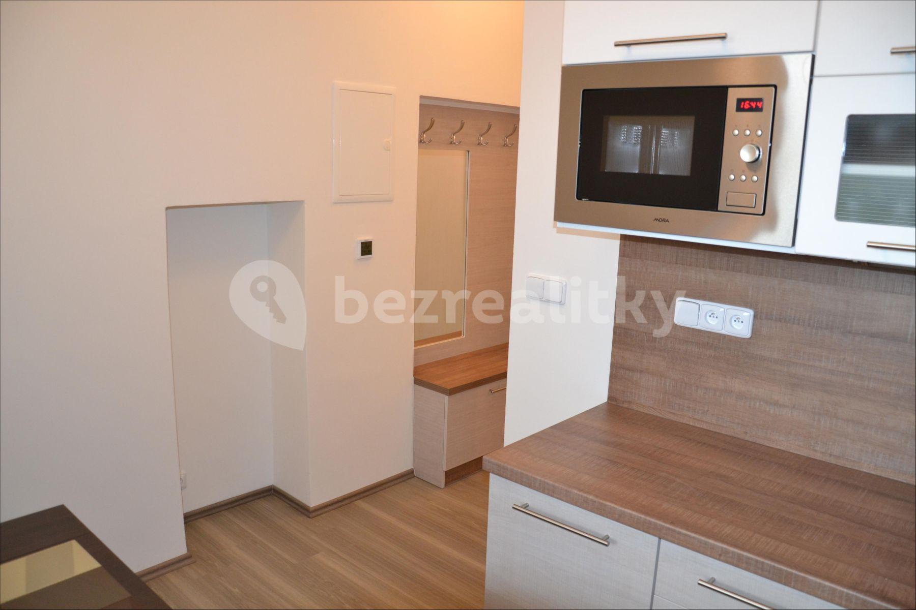 Pronájem bytu 1+1 30 m², Florianova, Brno, Jihomoravský kraj