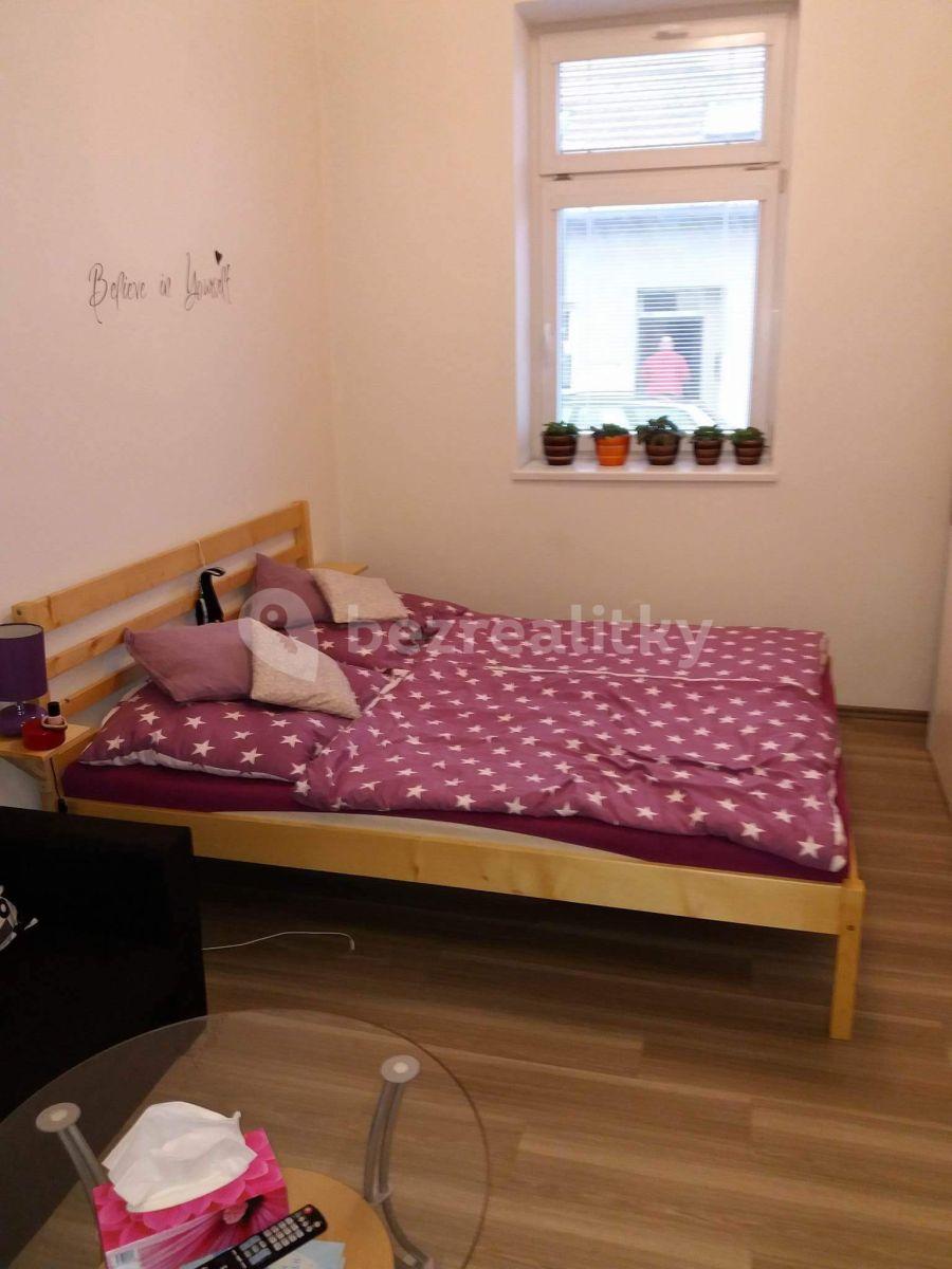 Pronájem bytu 1+1 30 m², Florianova, Brno, Jihomoravský kraj