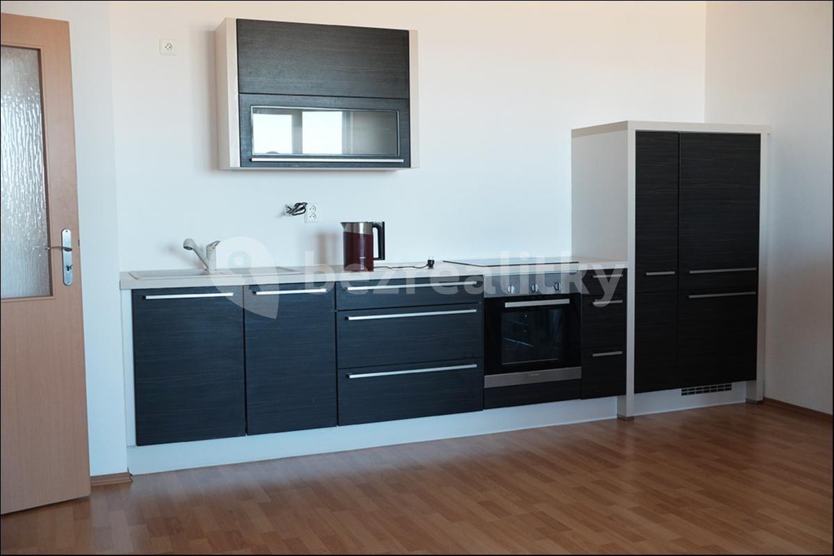 Pronájem bytu 3+kk 84 m², ulice Generála Selnera, Kladno, Středočeský kraj