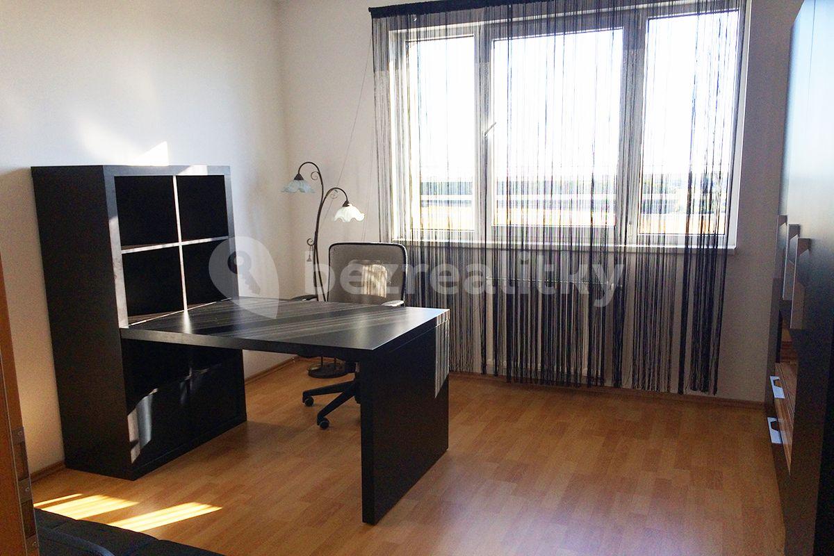 Pronájem bytu 3+kk 84 m², ulice Generála Selnera, Kladno, Středočeský kraj