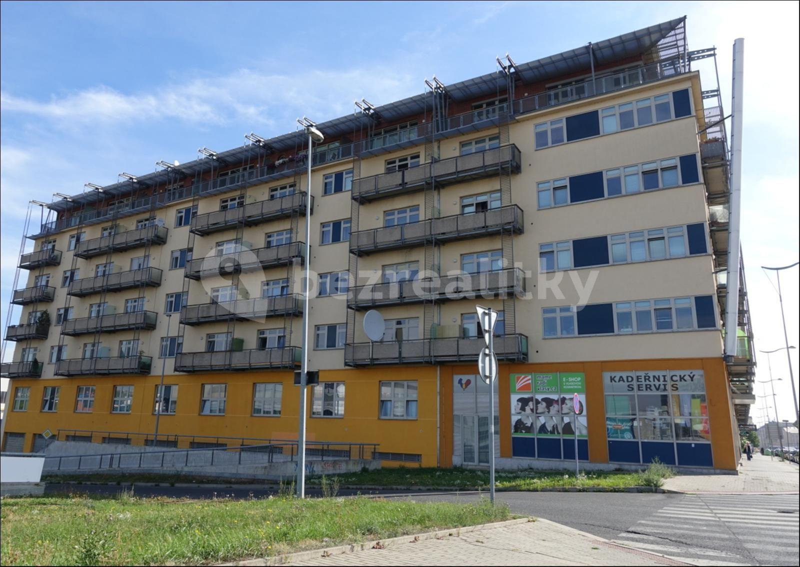 Pronájem bytu 1+kk 33 m², Českomoravská, Praha, Praha