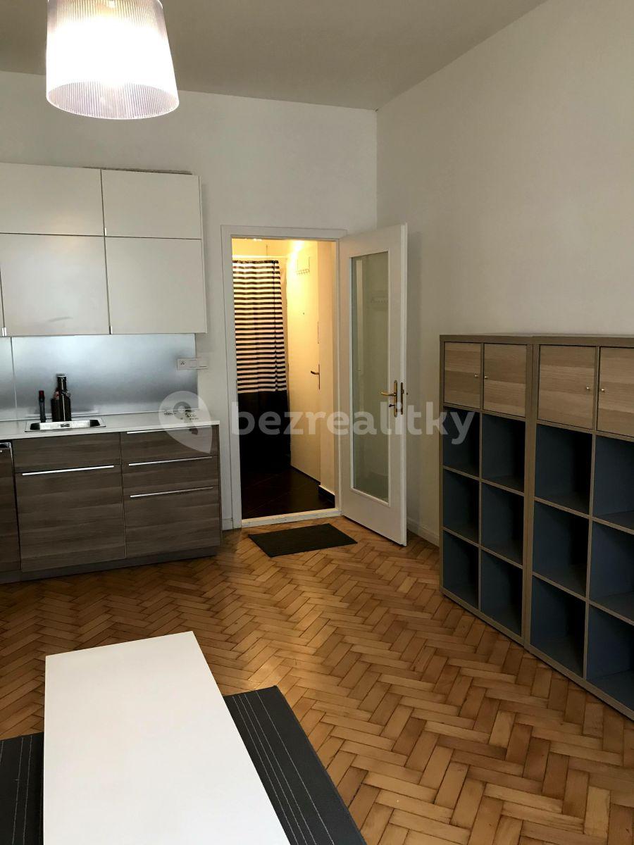 Pronájem bytu 1+kk 34 m², Šimáčkova, Praha, Praha