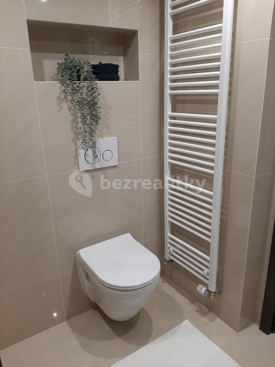 Pronájem bytu Garsoniéra 25 m², Nuselská, Praha, Praha