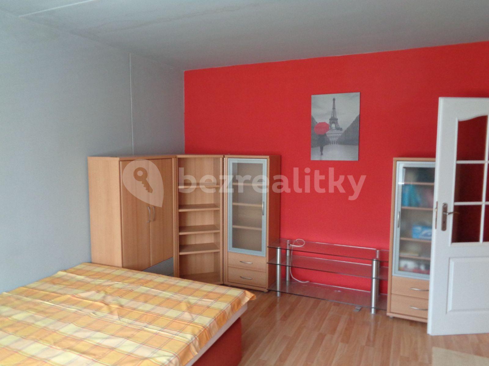 Pronájem bytu 1+kk 27 m², Moskevská, Most, Ústecký kraj