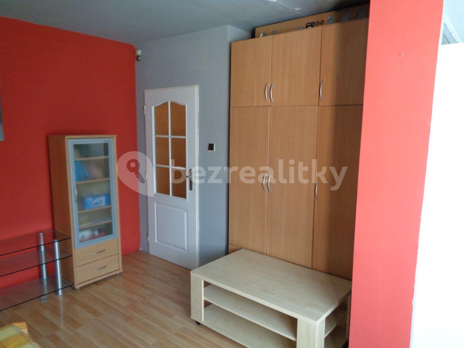 Pronájem bytu 1+kk 27 m², Moskevská, Most, Ústecký kraj