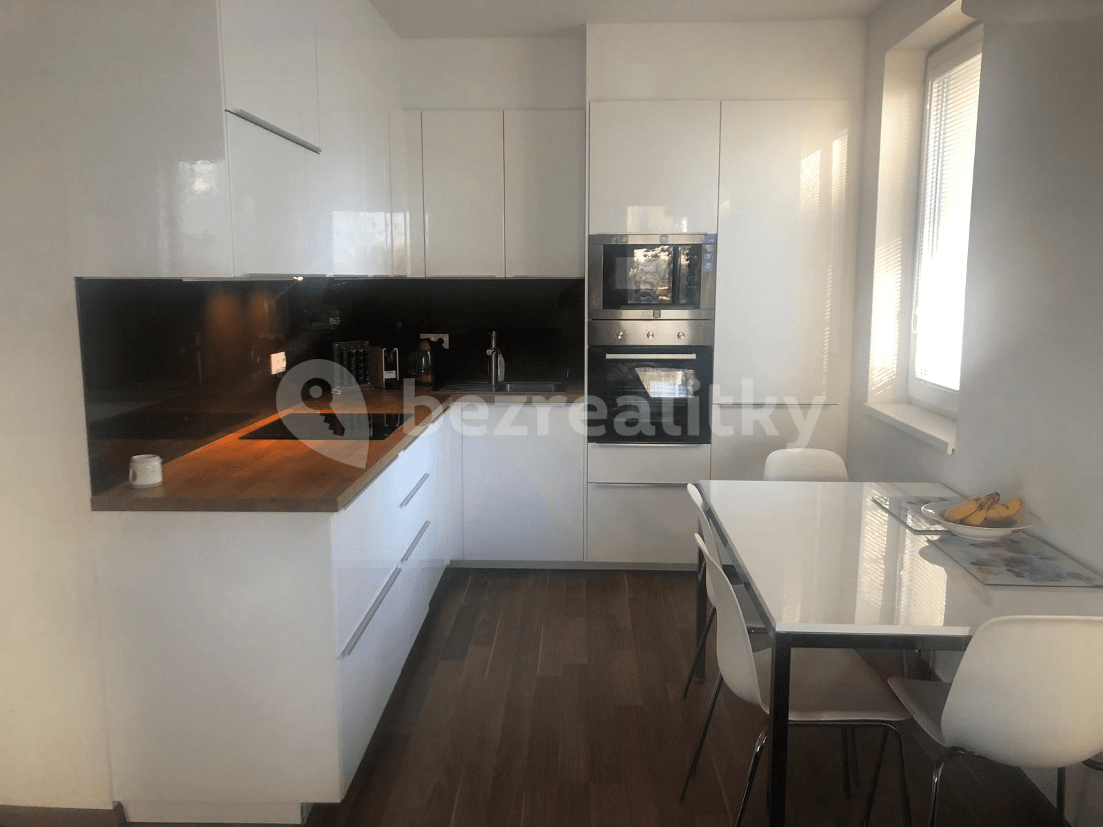 Pronájem bytu 2+kk 65 m², Rižská, Praha, Praha