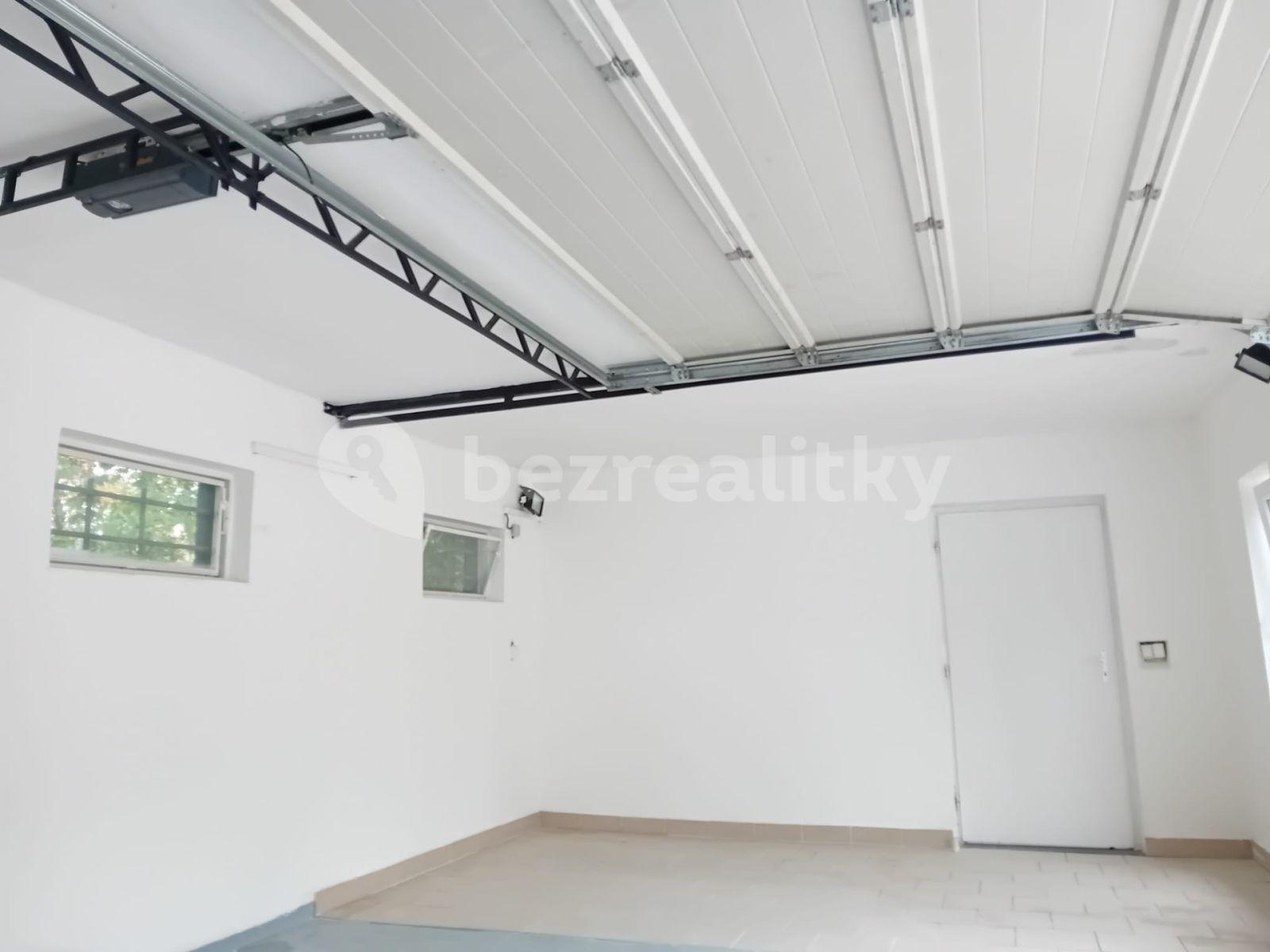 Pronájem nebytového prostoru 77 m², Slivenecká, Praha, Praha