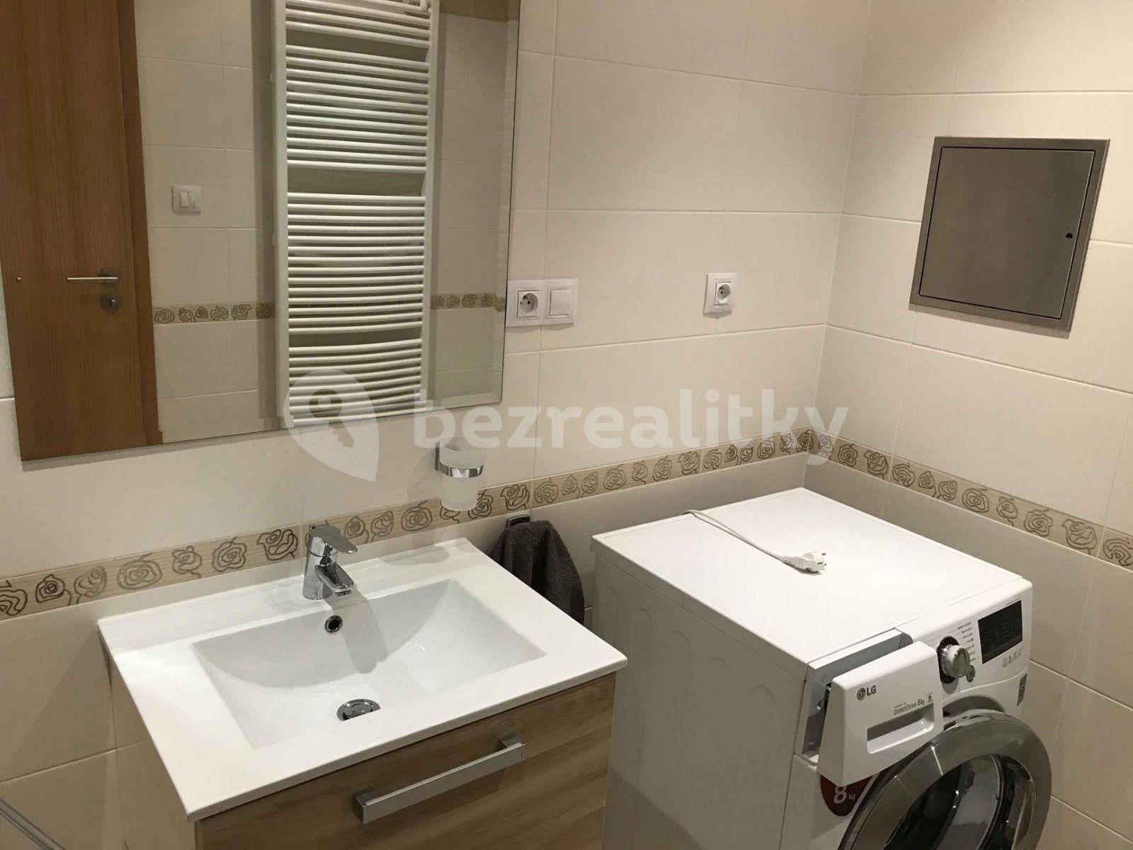 Pronájem bytu 2+kk 56 m², Modenská, Praha, Praha