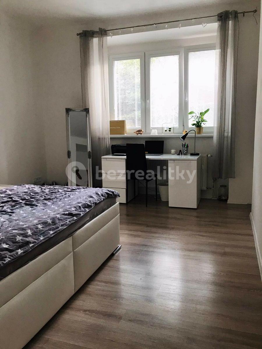 Pronájem bytu 2+kk 50 m², Na Jezerce, Praha, Praha