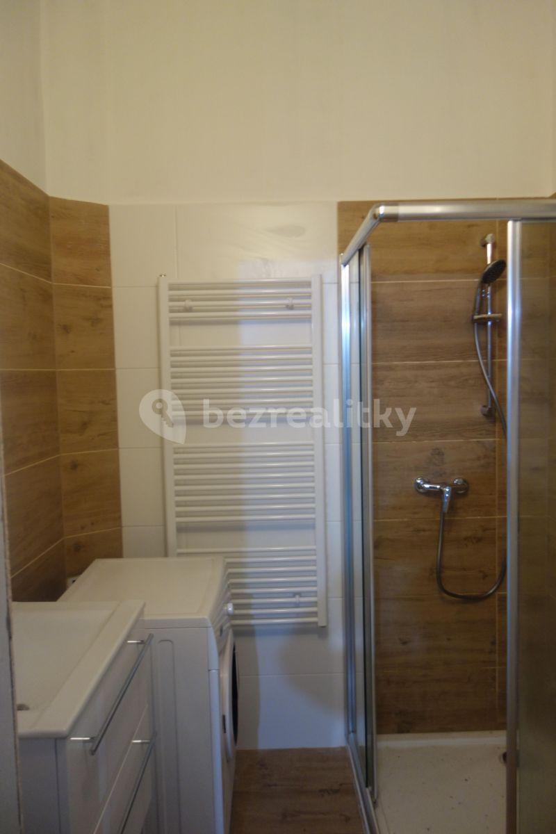 Pronájem bytu 2+kk 42 m², Biskupcova, Praha, Praha