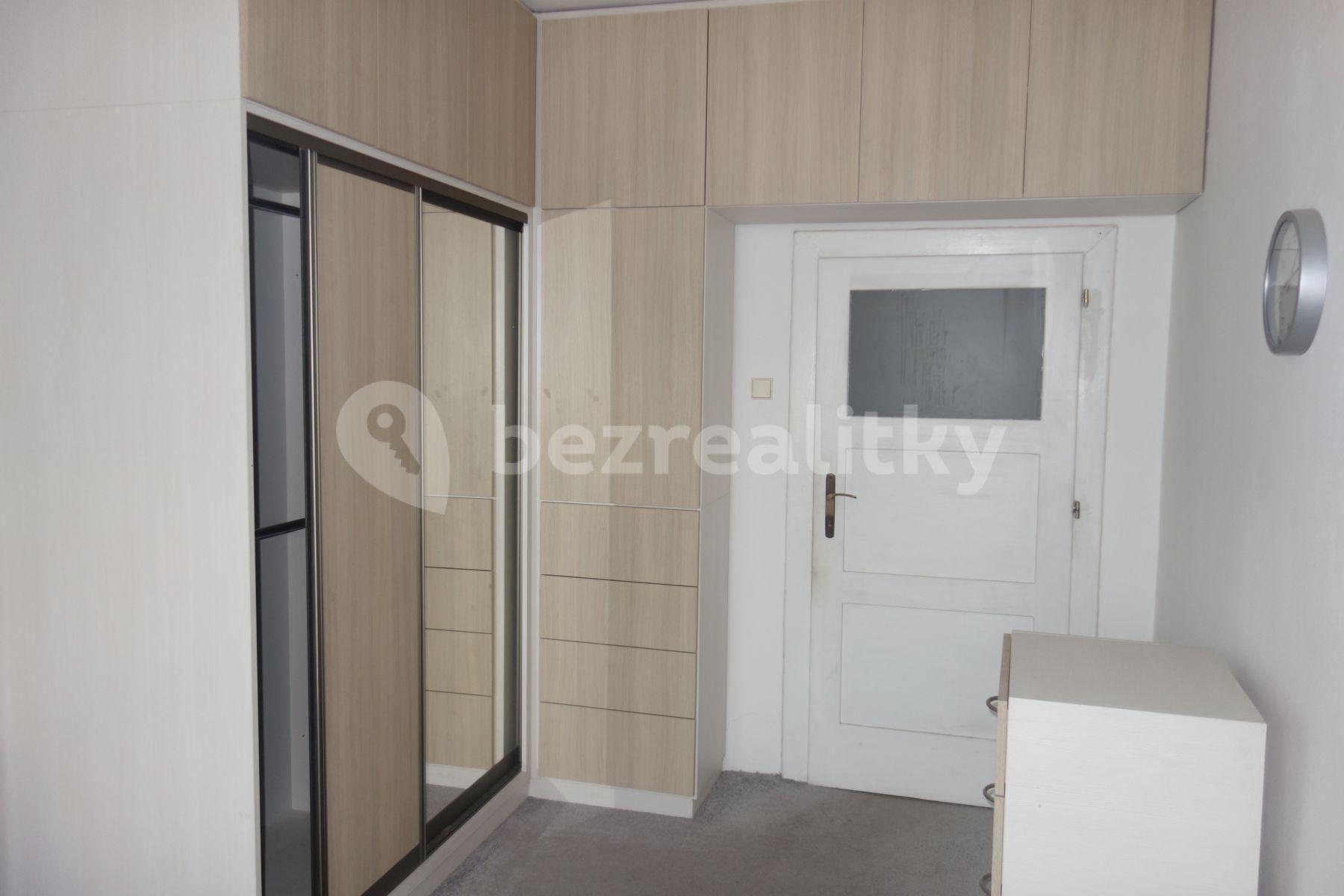 Pronájem bytu 2+kk 42 m², Biskupcova, Praha, Praha