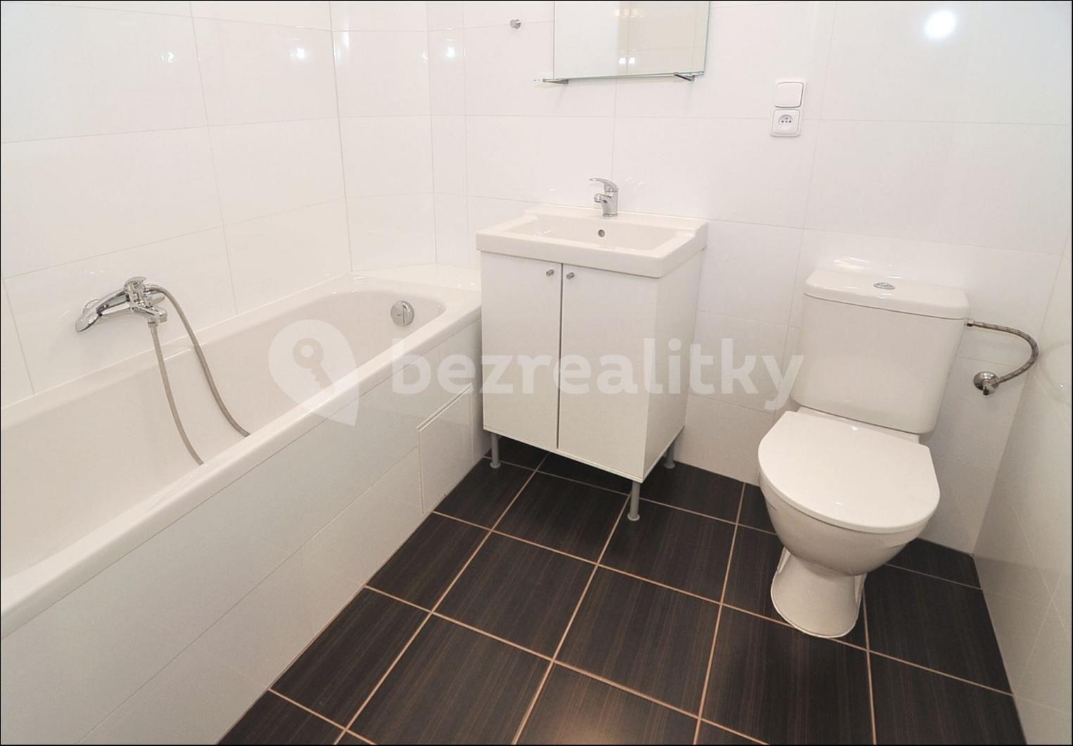 Pronájem bytu 2+1 50 m², Přístavní, Praha, Praha