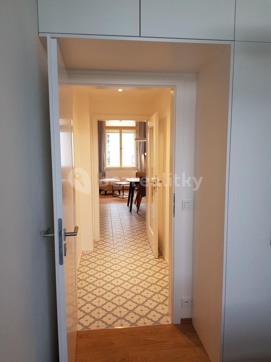 Pronájem bytu 2+kk 47 m², Pobřežní, Praha, Praha