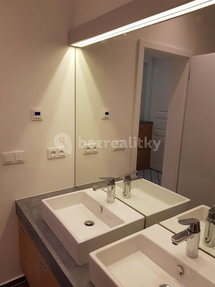 Pronájem bytu 2+kk 47 m², Pobřežní, Praha, Praha