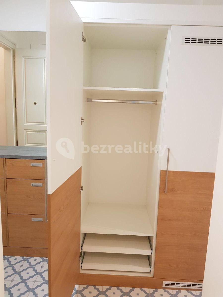 Pronájem bytu 2+kk 47 m², Pobřežní, Praha, Praha